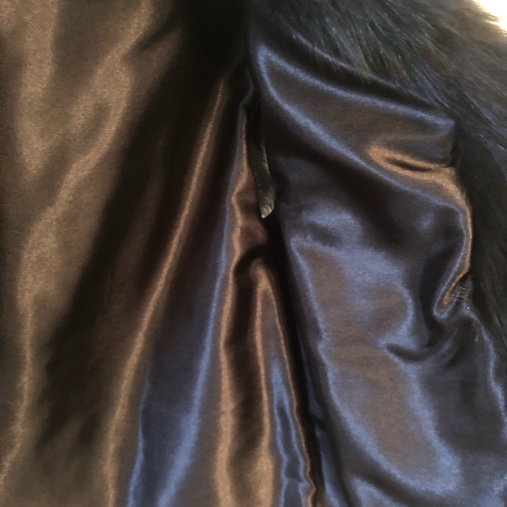 Real Black Fur Vest - Picture 12 of 13